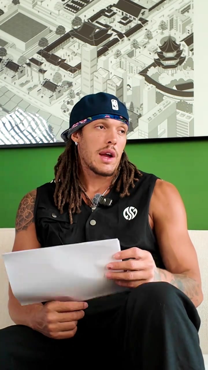 开云体育app下载-性情中人！赵探长采访戈登 后者揭秘成为NBA球员的原因