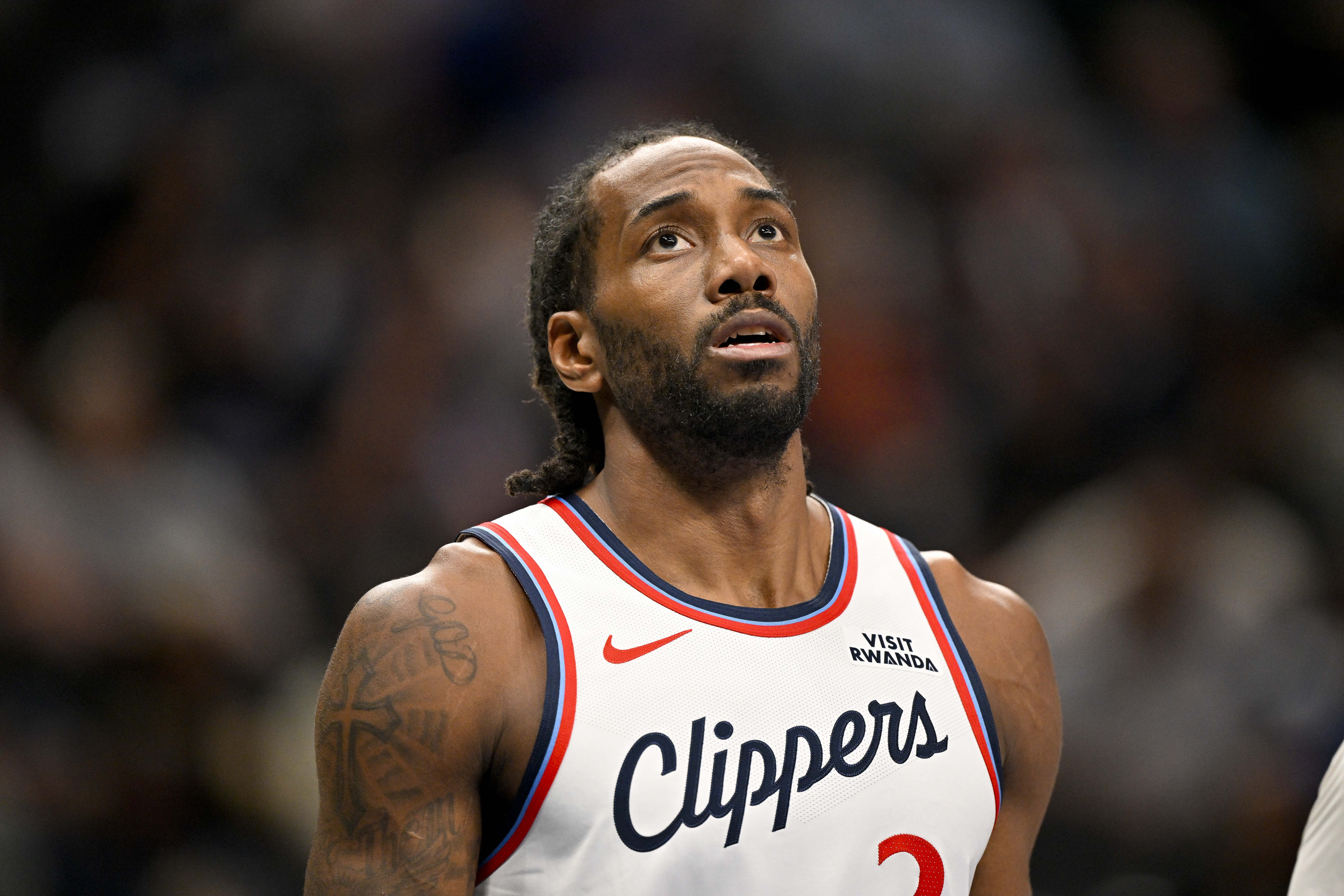 开云官网app-今天没手感！伦纳德上半场8中3&amp;三分3中0仅得8分3板